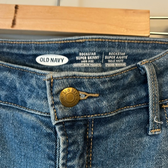 Old Navy rockstar super skinny high rise jeans in medium blue - Picture 4 of 5